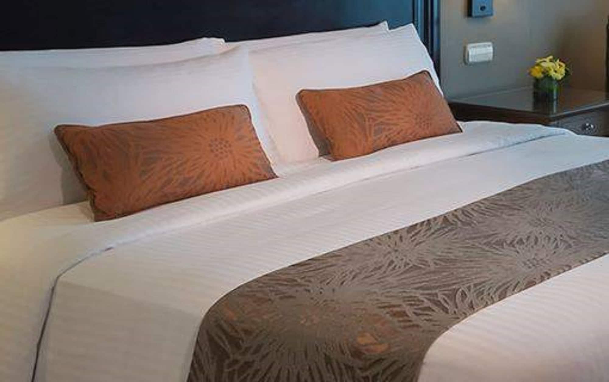 达沃市马可波罗酒店 外观 照片 A bed runner