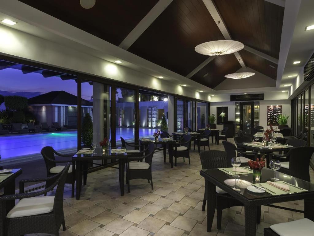达沃市马可波罗酒店 外观 照片 The restaurant