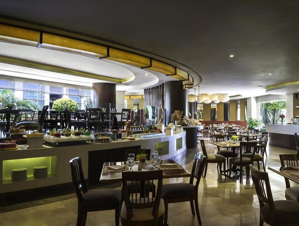 达沃市马可波罗酒店 外观 照片 The restaurant